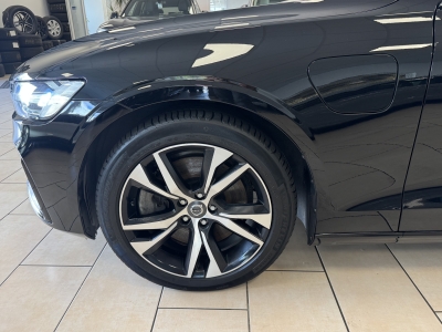 Volvo V60 R Design Plug-In Hybrid AWD*LED*Navi*R-Cam*