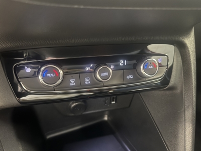 Opel Corsa Elegance*CarPlay*R-Cam*TeiLeder*LED*SHZ*