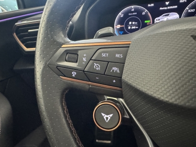 CUPRA Leon e-Hybrid*Pano*Leder*R-Cam*ACC*Navi*CarPlay*