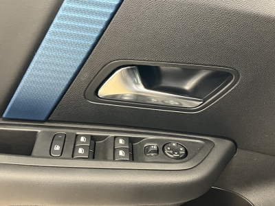 Citroen C4 ë- Shine*Leder*Pano*Navi*R-Cam*LED*KeyLess*