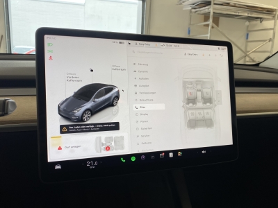 Tesla Model Y Long Range Dual AWD*Pano*R-Cam*Leder*SHZ