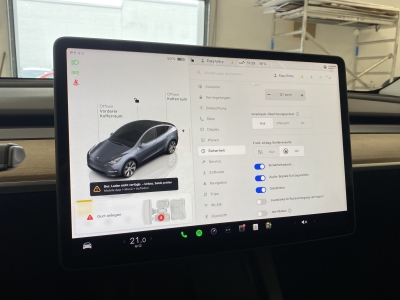 Tesla Model Y Long Range Dual AWD*Pano*R-Cam*Leder*SHZ