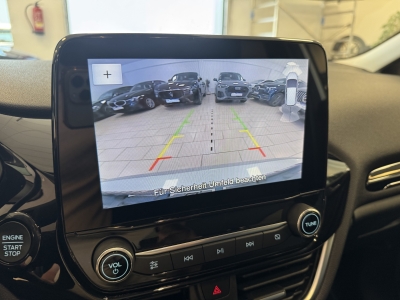 Ford Fiesta Titanium*LED*CarPlay*R-Cam*WinterPac*ACC*