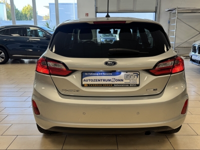 Ford Fiesta Titanium*LED*CarPlay*R-Cam*WinterPac*ACC*