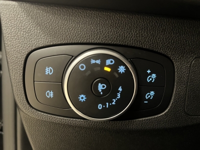 Ford Focus ST-Line*HUD*ACC*Navi*CarPlay*SHZ*LED*ParkAs*