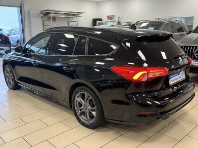 Ford Focus ST-Line*HUD*ACC*Navi*CarPlay*SHZ*LED*ParkAs*