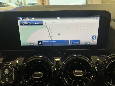 Mercedes-Benz GLA 180 ACC*LED*Navi*R-Cam*TeiLeder*SHZ*KlimaAu*