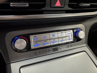 Hyundai KONA Select Elektro 2WD*ACC*CarPlay*R-Cam*SOH100
