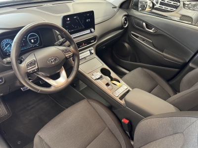 Hyundai KONA Trend 2WD*LED*R-Cam*Navi*CarPlay*SHZ*