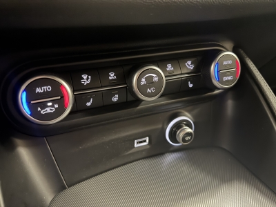 Alfa Romeo Stelvio Veloce*Q4*Sport*Harman/Kardon*Leder*ACC