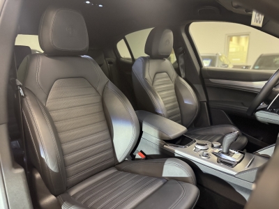 Alfa Romeo Stelvio Veloce*Q4*Sport*Harman/Kardon*Leder*ACC