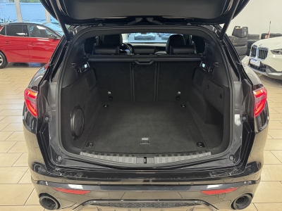 Alfa Romeo Stelvio Veloce*Q4*Sport*Harman/Kardon*Leder*ACC