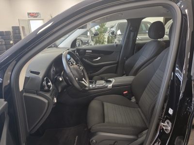 Mercedes-Benz GLC 220 d 4Matic*AHK*LED*Navi*R-Cam*CarPlay*SHZ*