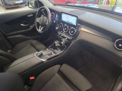 Mercedes-Benz GLC 220 d 4Matic*AHK*LED*Navi*R-Cam*CarPlay*SHZ*