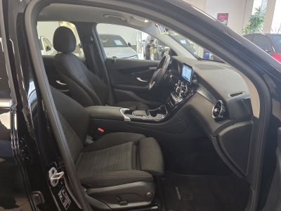 Mercedes-Benz GLC 220 d 4Matic*AHK*LED*Navi*R-Cam*CarPlay*SHZ*