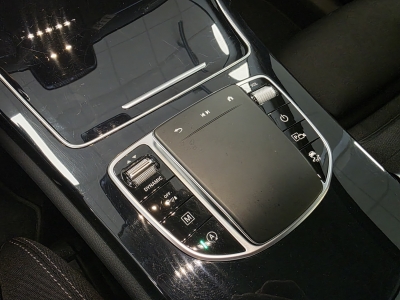 Mercedes-Benz GLC 220 d 4Matic*AHK*LED*Navi*R-Cam*CarPlay*SHZ*