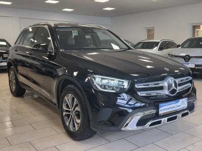 Mercedes-Benz GLC 220 d 4Matic*AHK*LED*Navi*R-Cam*CarPlay*SHZ*