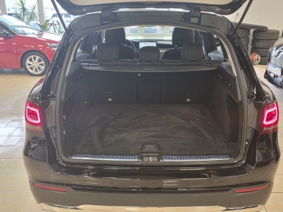 Mercedes-Benz GLC 220 d 4Matic*AHK*LED*Navi*R-Cam*CarPlay*SHZ*