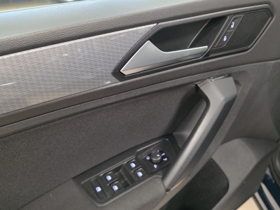 VW Tiguan Life 4Motion*AHK*Navi*LED*360°Cam*ACC*SHZ
