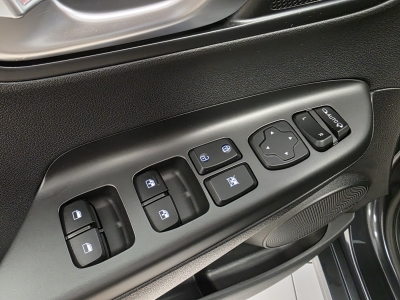 Hyundai KONA Trend*Elektro*2WD*Carplay*LED*RCam*Navi*SHZ