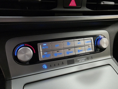 Hyundai KONA Trend*Elektro*2WD*Carplay*LED*RCam*Navi*SHZ