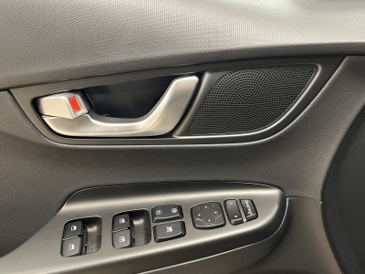 Hyundai KONA Prime 2WD*Navi*CarPlay*R-Cam*Leder*HUD*LED*