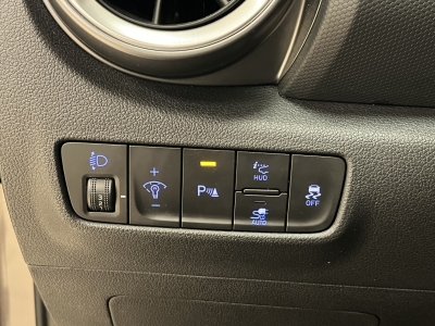Hyundai KONA Prime 2WD*Navi*CarPlay*R-Cam*Leder*HUD*LED*