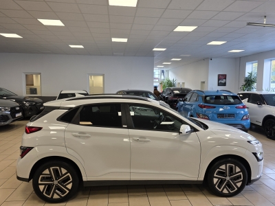 Hyundai KONA Prime *Leder*HUD*LED*ACC*R-Cam*Schiebedach*