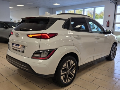 Hyundai KONA Prime *Leder*HUD*LED*ACC*R-Cam*Schiebedach*