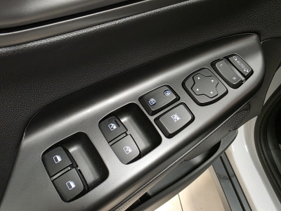 Hyundai KONA Style Elektro 2WD*Navi*CarPlay*R-Cam*PDC*SH