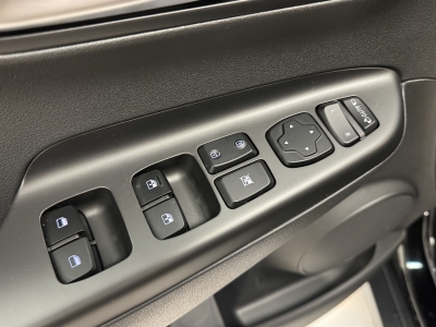 Hyundai KONA Trend*2WD*CarPlay*LED*RCam*Navi*SHZ*SOH100%