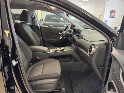 Hyundai KONA Trend*2WD*CarPlay*LED*RCam*Navi*SHZ*SOH100%