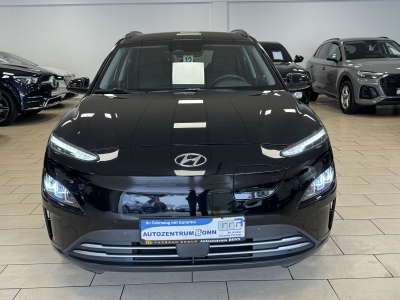 Hyundai KONA Trend*2WD*CarPlay*LED*RCam*Navi*SHZ*SOH100%