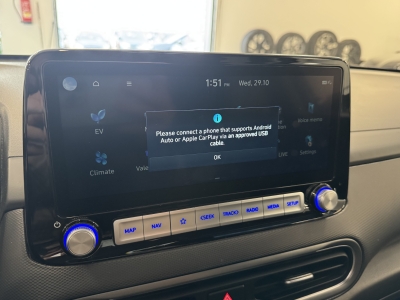 Hyundai KONA Trend*2WD*CarPlay*LED*RCam*Navi*SHZ*SOH100%