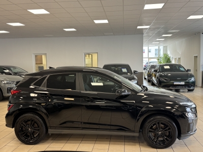 Hyundai KONA Trend*2WD*CarPlay*LED*RCam*Navi*SHZ*SOH100%