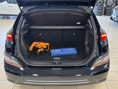 Hyundai KONA Trend*2WD*CarPlay*LED*RCam*Navi*SHZ*SOH100%