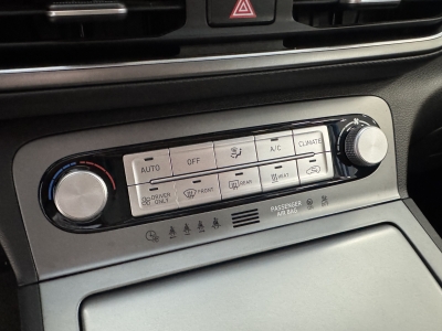 Hyundai KONA Select Elektro 2WD*ACC*CarPlay*SHZ*R-Cam*