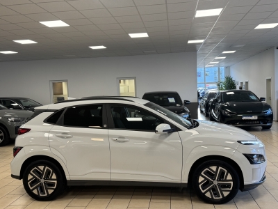 Hyundai KONA Edition 30+ Elektro 2WD*Navi*R-Cam*CarPlay*