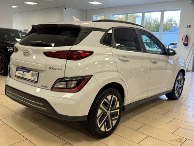 Hyundai KONA Edition 30+ Elektro 2WD*Navi*R-Cam*CarPlay*
