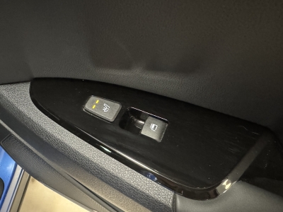 Kia Sportage Spirit Plug-in Hybrid 4WD*LED*R-Cam*Navi*