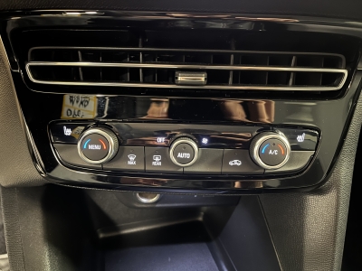 Opel Mokka Elegance CarPlay*Navi*R-Cam*SHZ*W-Paket*1H