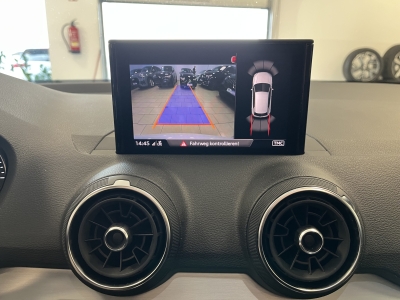 Audi Q2 30 TDI sport*R-Cam*Pano*SHZ*LED*PDC*Navi*ACC*