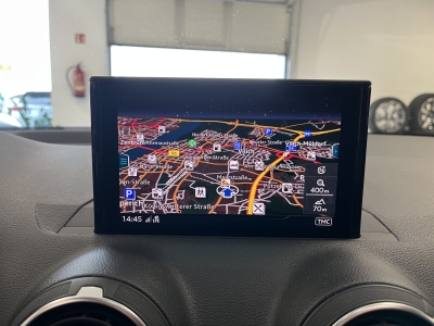 Audi Q2 30 TDI sport*R-Cam*Pano*SHZ*LED*PDC*Navi*ACC*