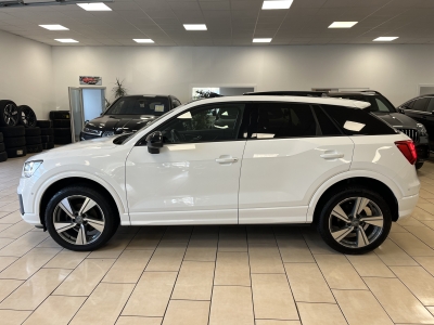 Audi Q2 30 TDI sport*R-Cam*Pano*SHZ*LED*PDC*Navi*ACC*