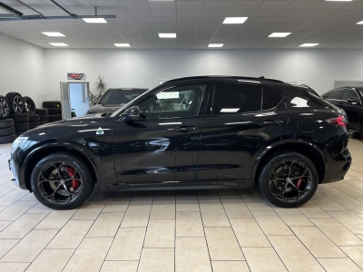Alfa Romeo Stelvio Quadrifoglio Pano*Memory*R-Cam*AWD*1Hand