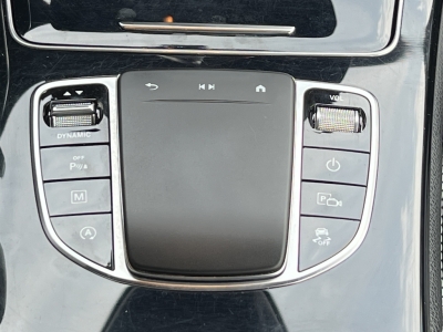 Mercedes-Benz GLC 220 4M DistronicAMG LEDER BurmestPanoHighEnd