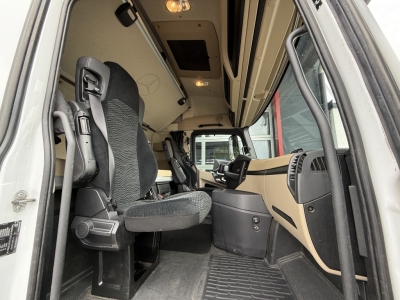 Mercedes-Benz Actros 1843 Klima Retarder Fleet Navi Spoiler
