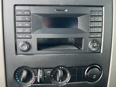 Mercedes-Benz Sprinter 314 CDI DoKa 7-Sitzer 2,6m Pritsche AHK