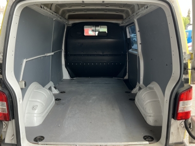 VW Transporter T5 Kasten-Hochdach lang