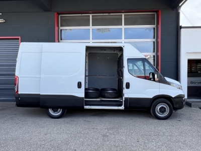 IVECO Daily 35S17 Hi-Matic Klima Tempomat Navi Kamera